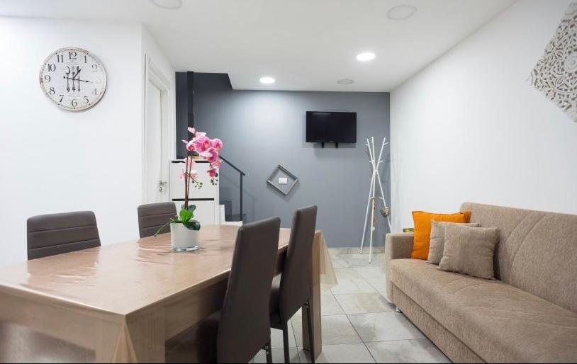 ナポリGraphite Houseアパートメント エクステリア 写真