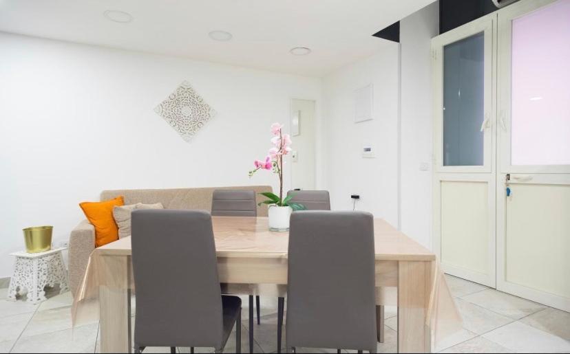 ナポリGraphite Houseアパートメント エクステリア 写真