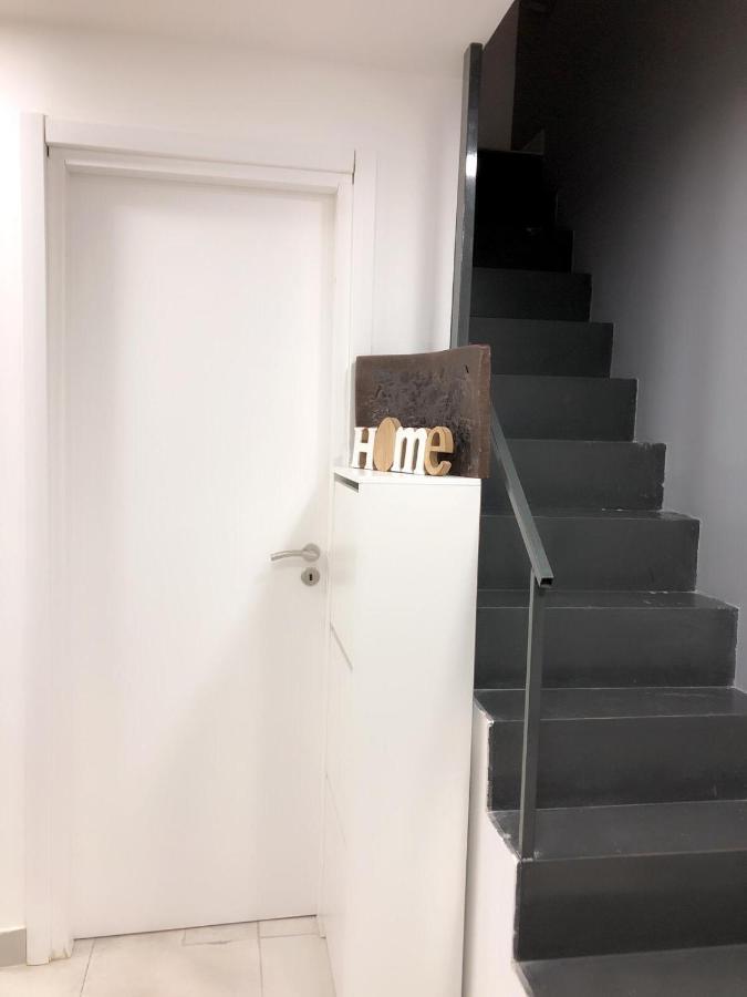 ナポリGraphite Houseアパートメント エクステリア 写真