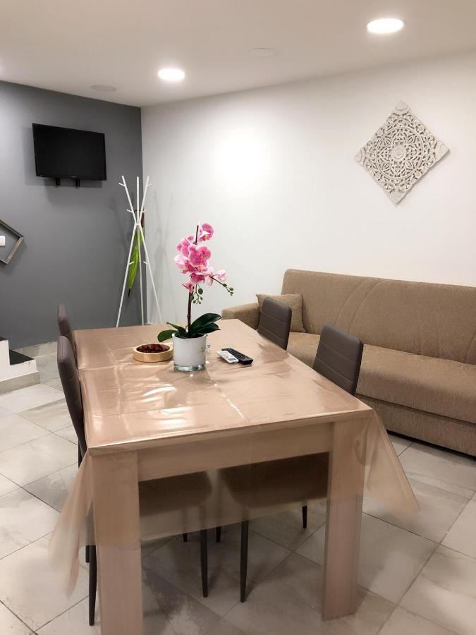 ナポリGraphite Houseアパートメント エクステリア 写真